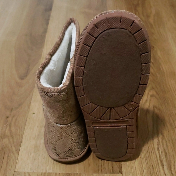 True Craft Gold Texture Booties - Picture 4 of 4